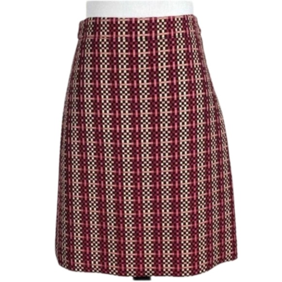 Ann Taylor Dresses & Skirts - Ann Taylor petite skirt 0P multicolored geometric
